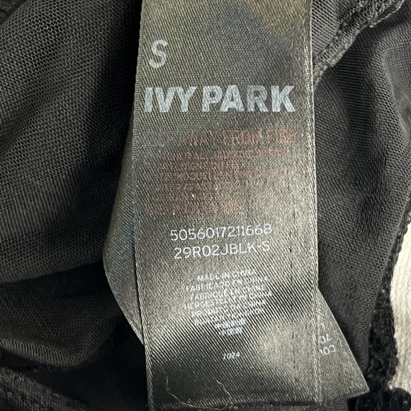 IVY PARK Running Short Sz S Womens Black Elastic Waist Pull On Comfort Athletic - Picture 5 of 8